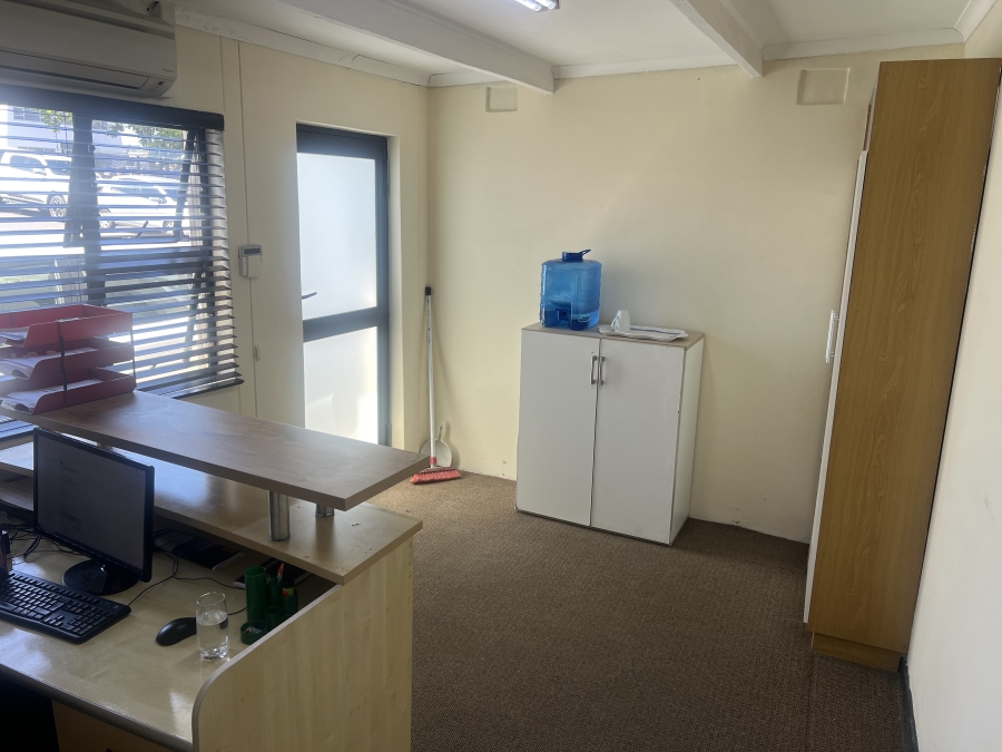 Commercial Property for Sale in Baysville Eastern Cape